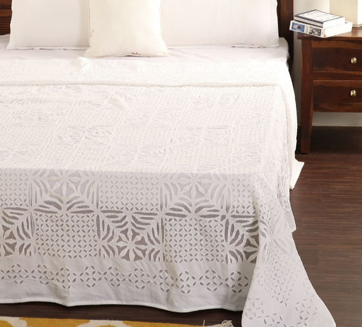 applique work double bedsheet with cotton cambric and organdy best quality