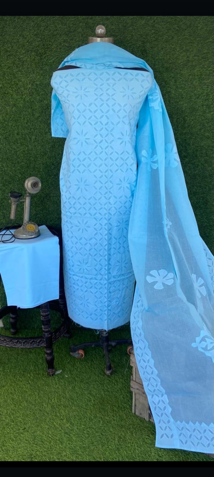 Applique work cotton suits