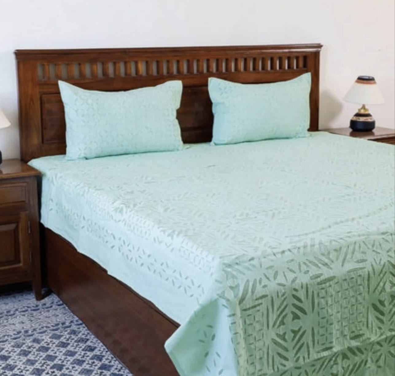 applique work double bedsheet with cotton cambric and organdy best quality